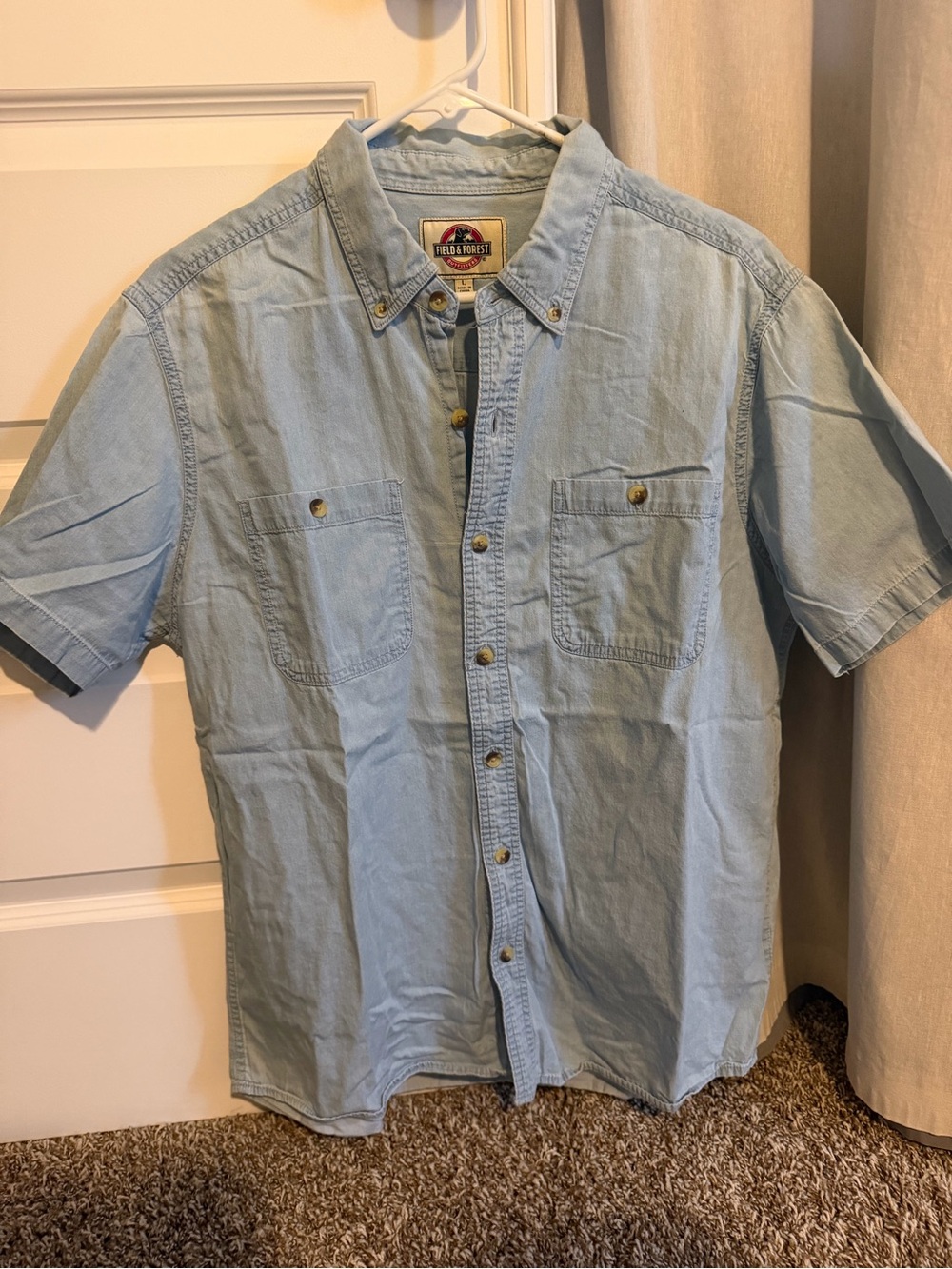 Field & Forest | Men's Light Denim Short-Sleeve Button-Down Shirt